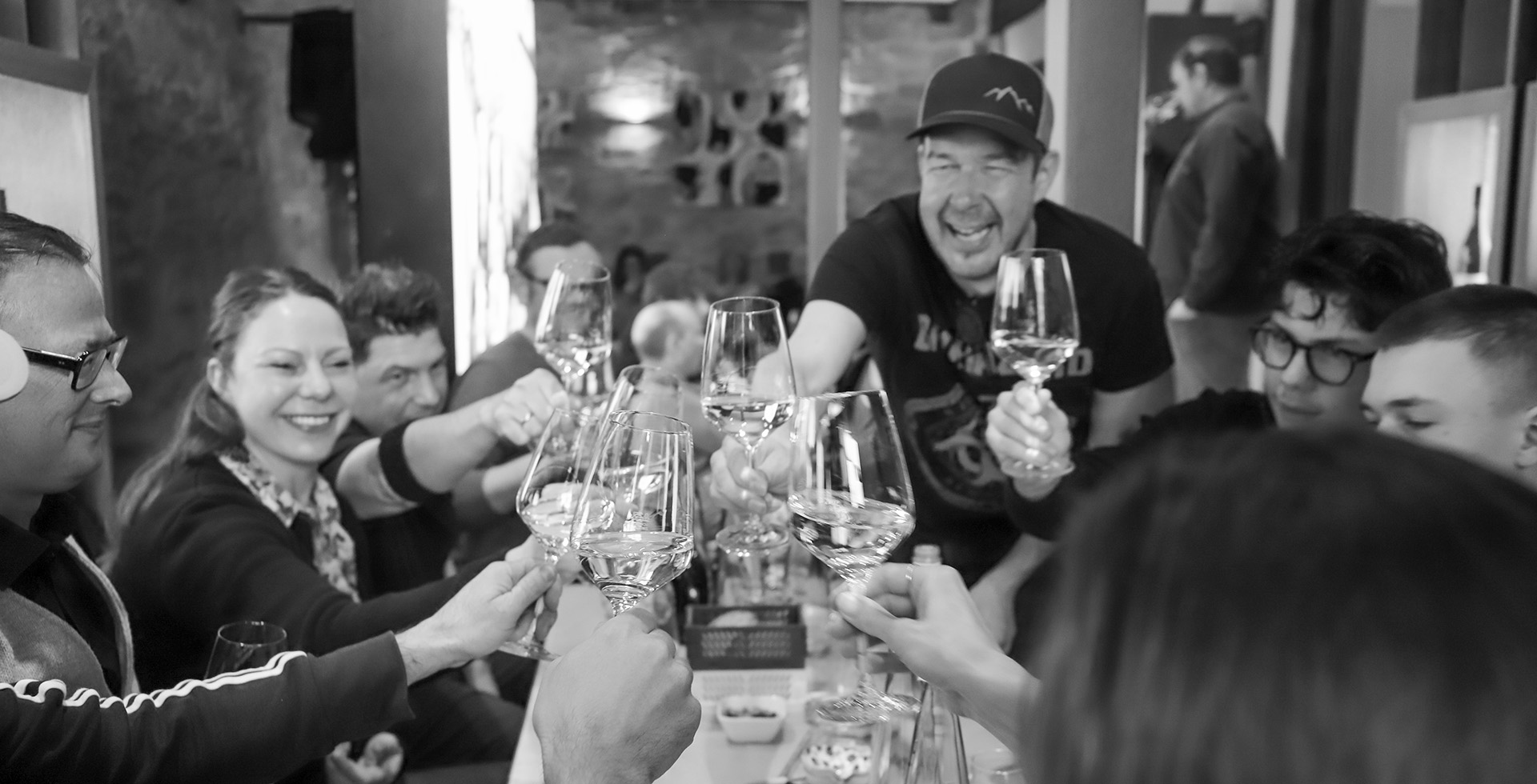 Let's talk about ...  Wine! - Weinproben an jedem 1. und 3. Freitag in der Vinothek (Bild©2026 R.Schober)